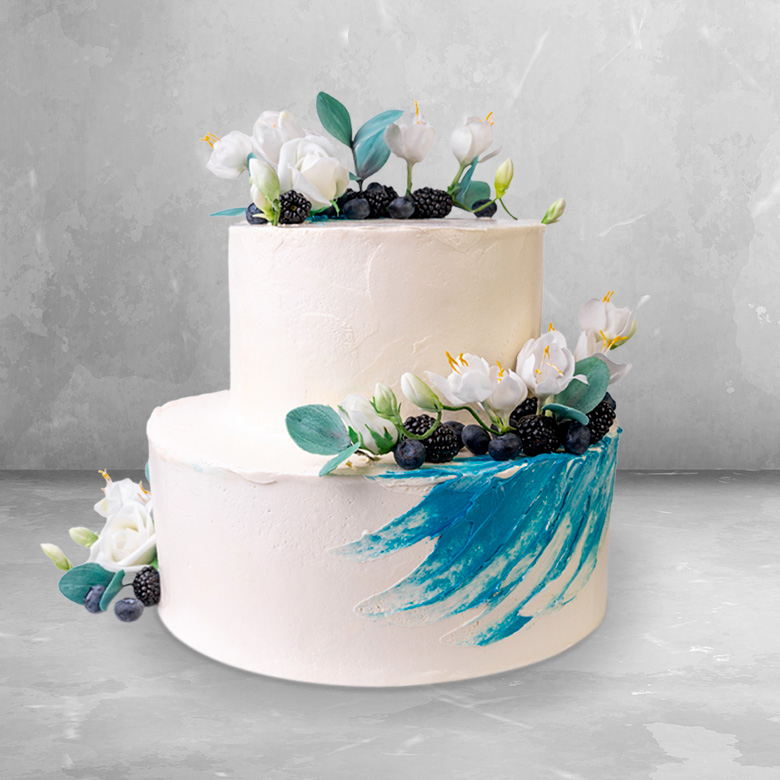 Торт заказной с цветными акцентами